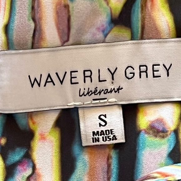 Waverly Grey Liberant artsy art to wear pullover keyhole bell sleeve Top s boho - Picture 8 of 8